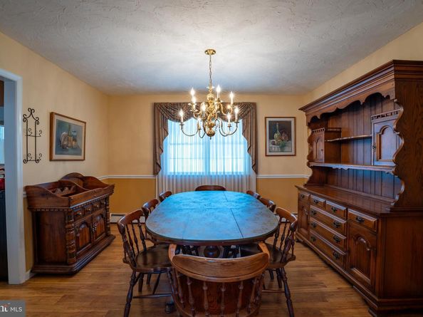 713 Warwick Road, Fairless Hills PA 19030