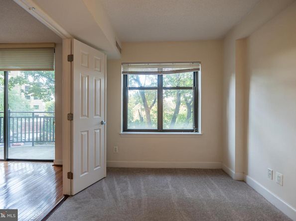 3401 38TH Street NW 316, Washington DC 20016