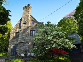 8401 Saint Martins Lane, Philadelphia PA 19118