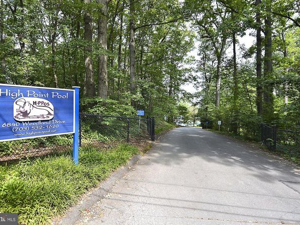 7592 Lakeside Village Drive, Falls Church VA 22042