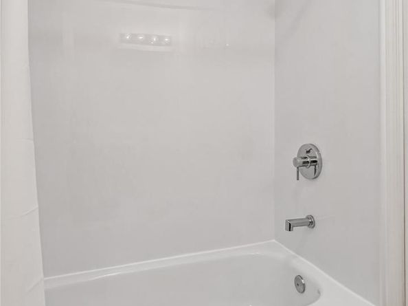 7592 Lakeside Village Drive, Falls Church VA 22042