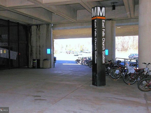 7592 Lakeside Village Drive, Falls Church VA 22042