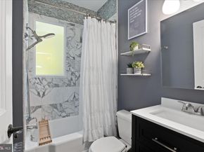 10 8TH Street SE, Washington DC 20003