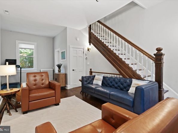 10 8TH Street SE, Washington DC 20003