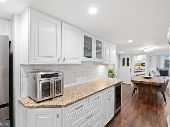 10 8TH Street SE, Washington DC 20003