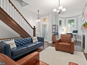 10 8TH Street SE, Washington DC 20003