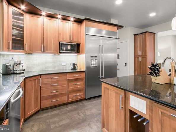 7008 Endicott Court, Bethesda MD 20817