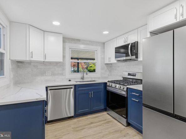 1236 S Pennsylvania Avenue, Morrisville PA 19067