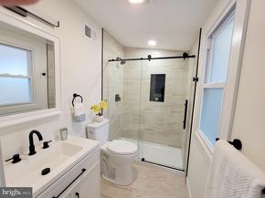 1236 S Pennsylvania Avenue, Morrisville PA 19067