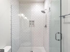 2465 18TH Street NW 2, Washington DC 20009