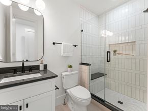 406 Dove Circle SW, Vienna VA 22180