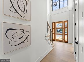 406 Dove Circle SW, Vienna VA 22180