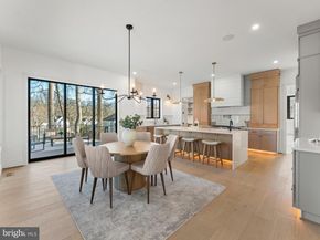 406 Dove Circle SW, Vienna VA 22180