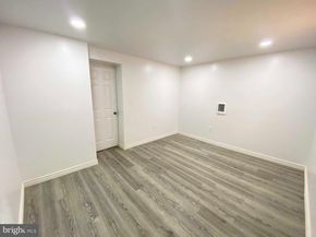 915 W Dauphin Street, Philadelphia PA 19133