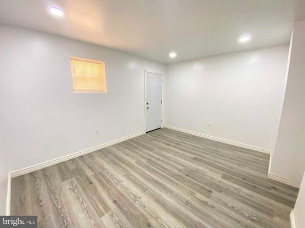 915 W Dauphin Street, Philadelphia PA 19133