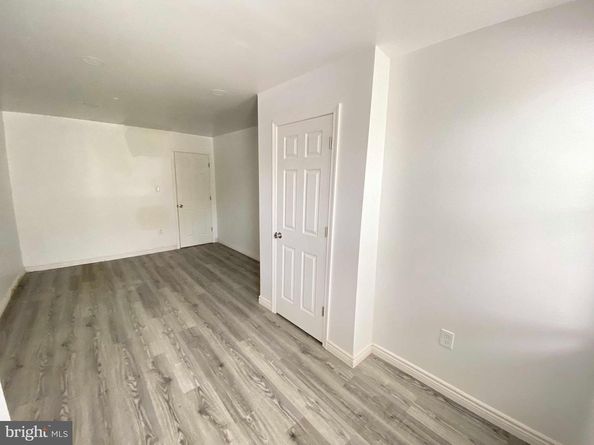 915 W Dauphin Street, Philadelphia PA 19133