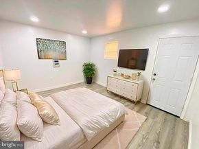 915 W Dauphin Street, Philadelphia PA 19133