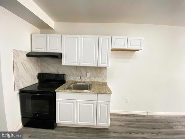 915 W Dauphin Street, Philadelphia PA 19133