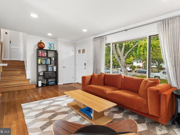 5336 Taney Avenue, Alexandria VA 22304