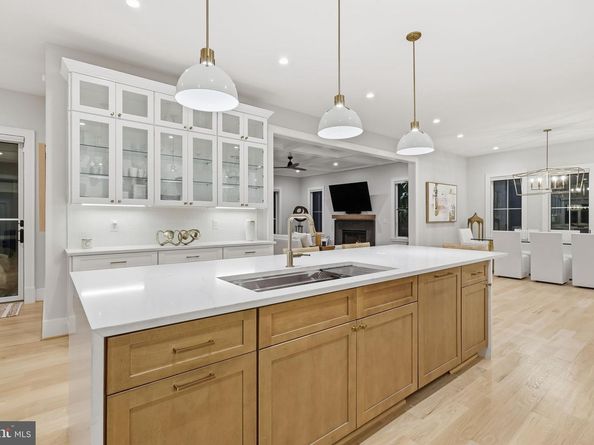 7000 Hector Road, Mclean VA 22101