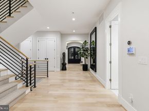 7000 Hector Road, Mclean VA 22101