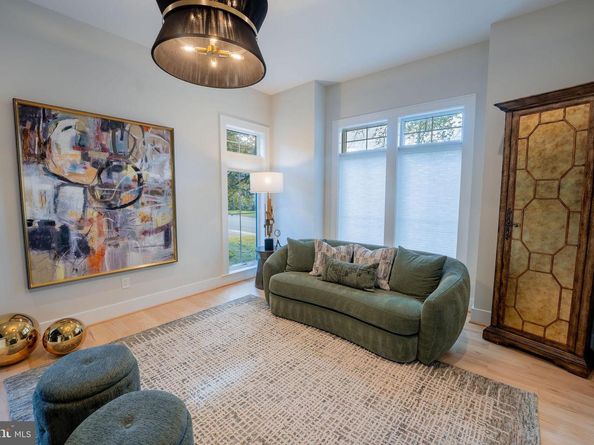 7000 Hector Road, Mclean VA 22101