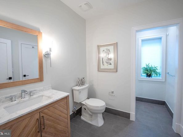 7000 Hector Road, Mclean VA 22101