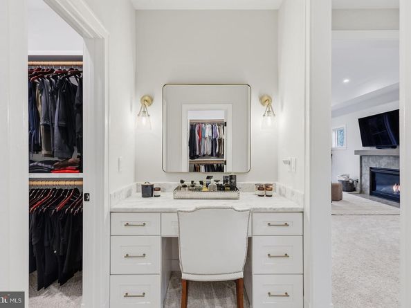 7000 Hector Road, Mclean VA 22101