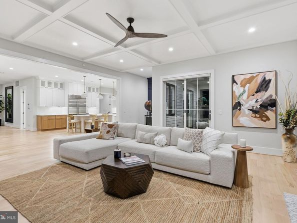 7000 Hector Road, Mclean VA 22101