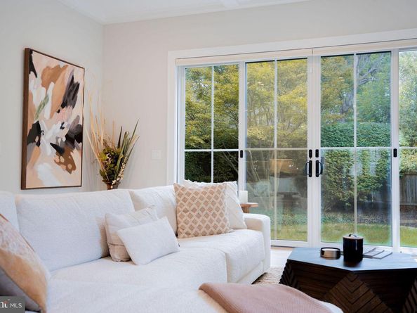 7000 Hector Road, Mclean VA 22101