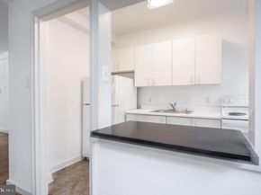 12 Ashby Street F, Alexandria VA 22305