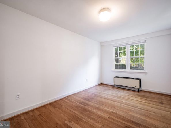 12 Ashby Street F, Alexandria VA 22305