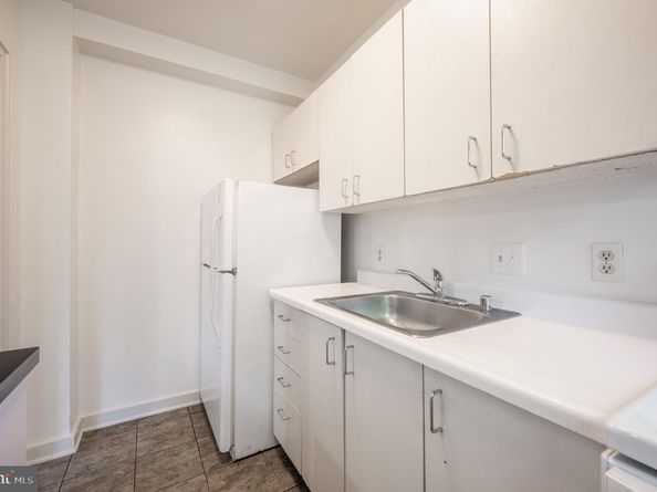 12 Ashby Street F, Alexandria VA 22305