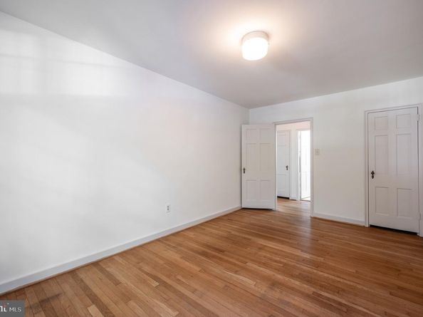 12 Ashby Street F, Alexandria VA 22305