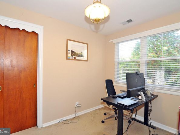 1233 23rd Street S, Arlington VA 22202