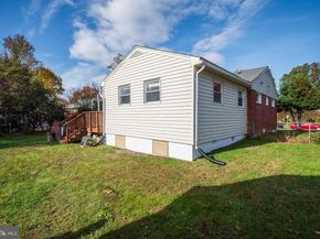 3215 Parkwood Terrace, Falls Church VA 22042