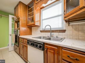 3215 Parkwood Terrace, Falls Church VA 22042