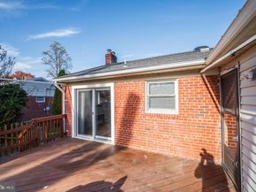 3215 Parkwood Terrace, Falls Church VA 22042