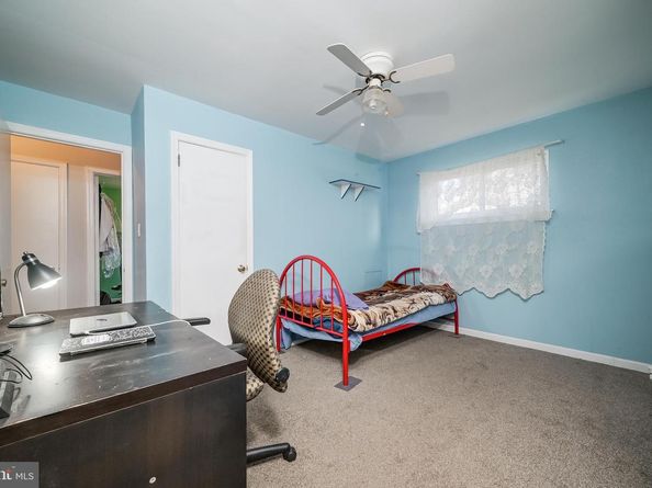 3215 Parkwood Terrace, Falls Church VA 22042