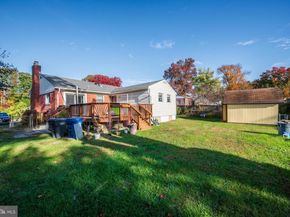 3215 Parkwood Terrace, Falls Church VA 22042