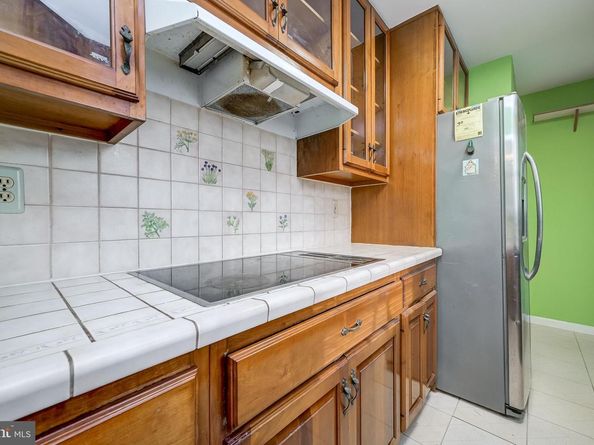 3215 Parkwood Terrace, Falls Church VA 22042