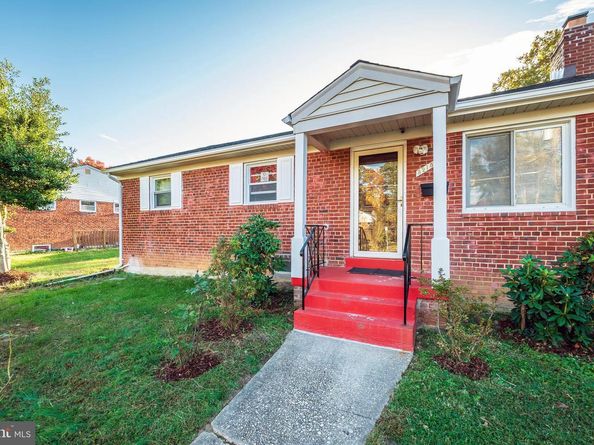 3215 Parkwood Terrace, Falls Church VA 22042