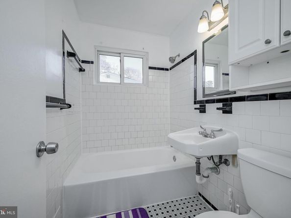 3215 Parkwood Terrace, Falls Church VA 22042