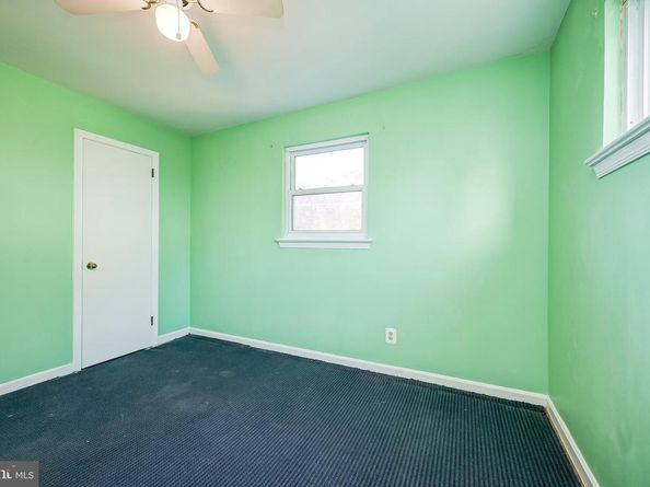 3215 Parkwood Terrace, Falls Church VA 22042