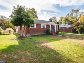 3215 Parkwood Terrace, Falls Church VA 22042