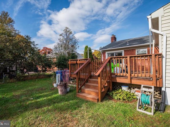 3215 Parkwood Terrace, Falls Church VA 22042