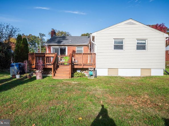 3215 Parkwood Terrace, Falls Church VA 22042