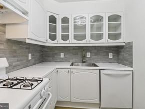 10300 Westlake Drive S304, Bethesda MD 20817