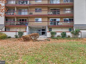 10300 Westlake Drive S304, Bethesda MD 20817