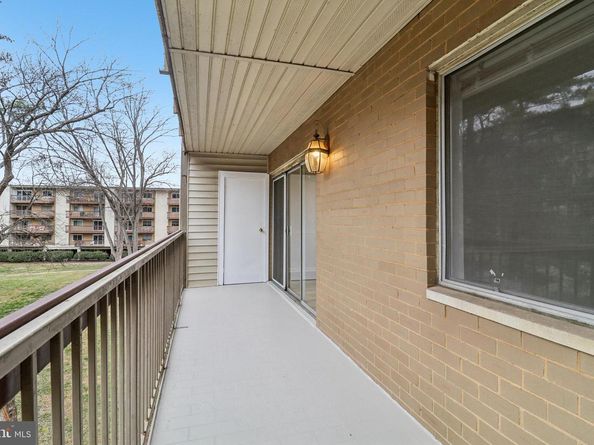 10300 Westlake Drive S304, Bethesda MD 20817